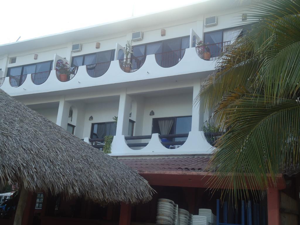 Hotel Cordelia'S Puerto Angel Exterior photo